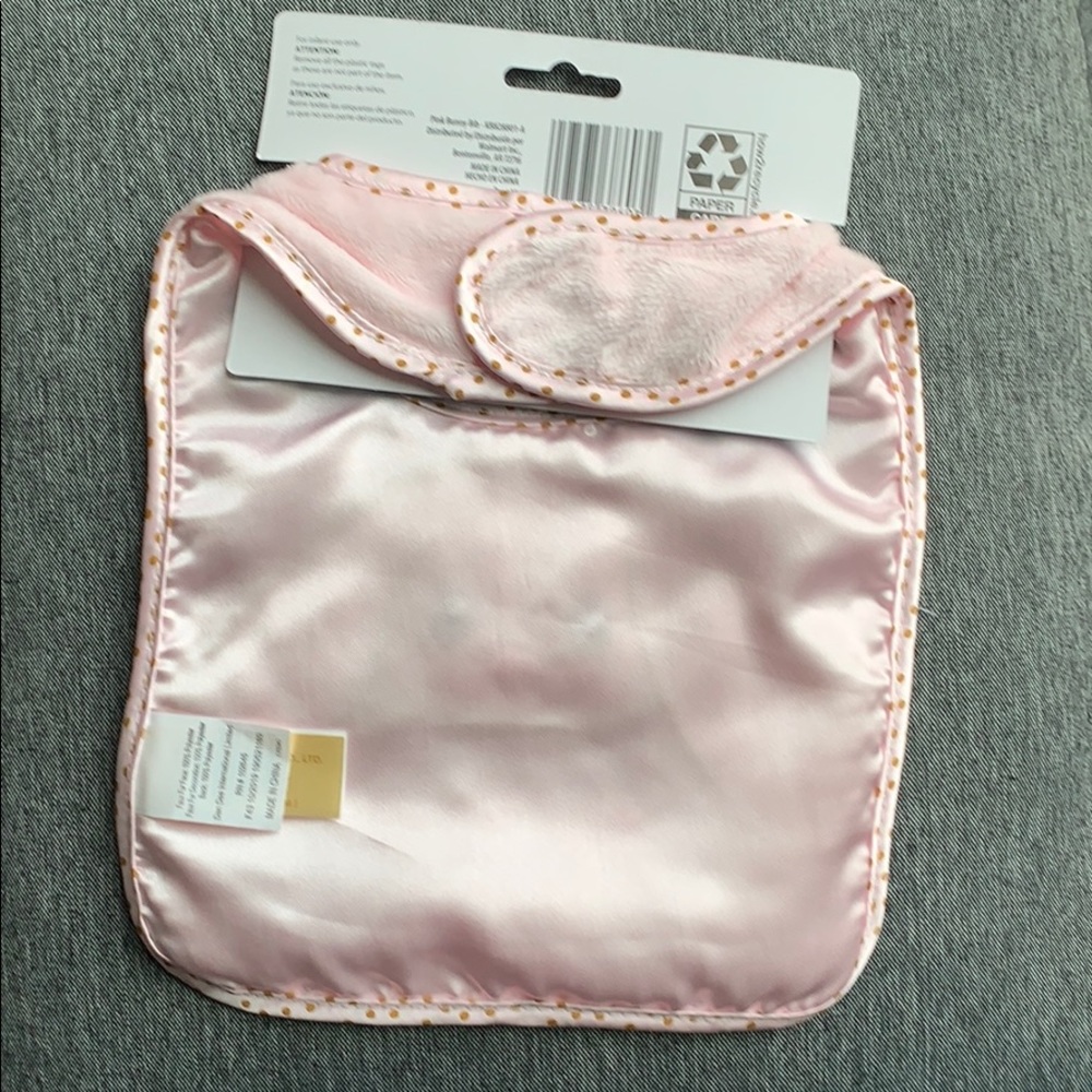 Bib - Picture 2 of 2